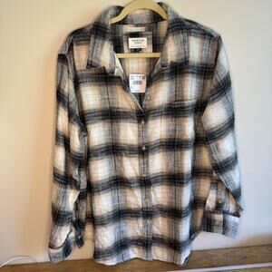 American Eagle Flannel Button Down NWT